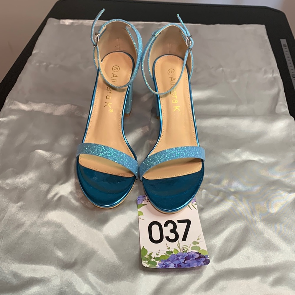 Light blue glitter shoes